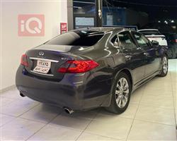 Infiniti M